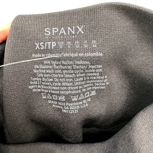SPANX NWT Look at me Now Seamless Leggings in Black // XS - Picture 6 of 8